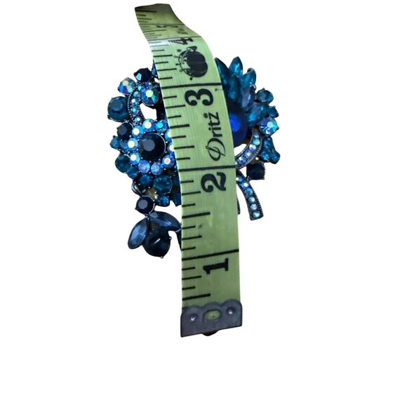 Vintage Blue Rhinestone Floral Brooch With Dangling Charms - Picture 3 of 4